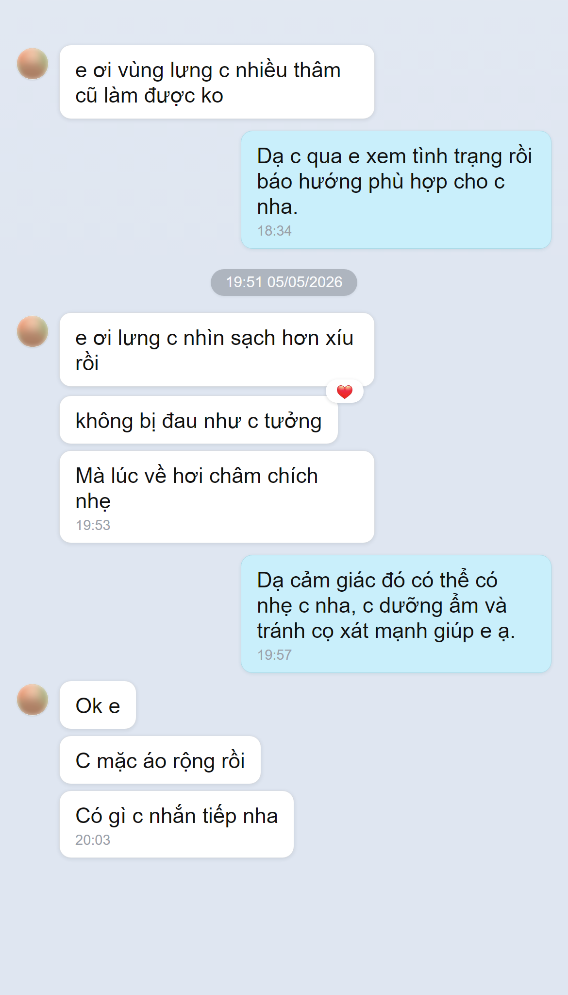 Ảnh chụp màn hình phản hồi khách hàng về bay sắc tố body vùng lưng tại Doris Beauty Spa